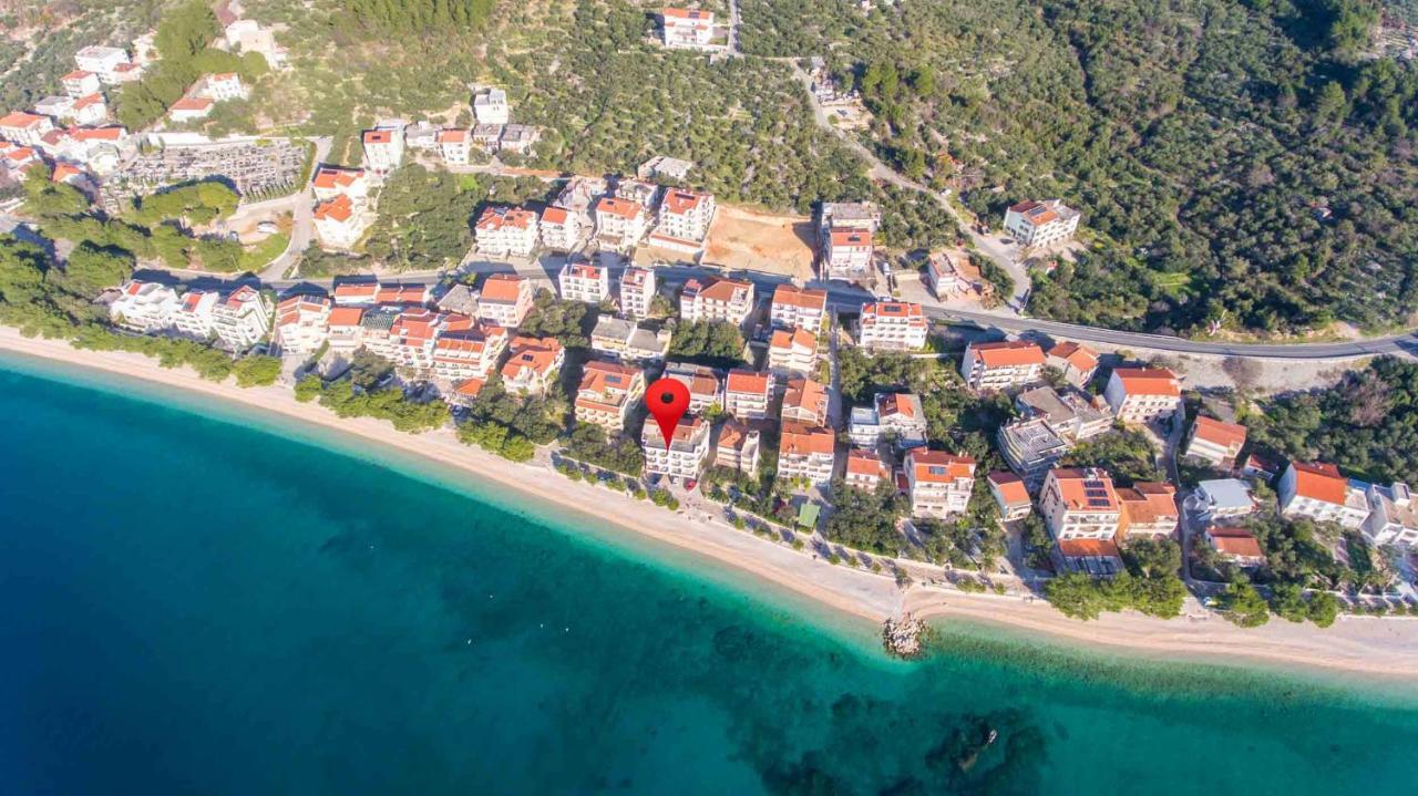Apartments Marijan - Beachfront Tucepi Exterior photo